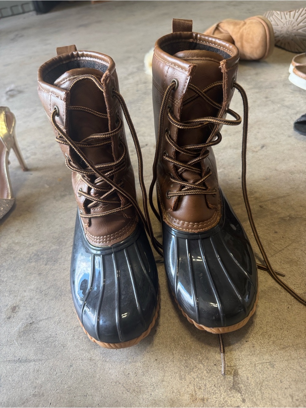 Sporto Brown and Black Lace-Up Waterproof Winter Boots